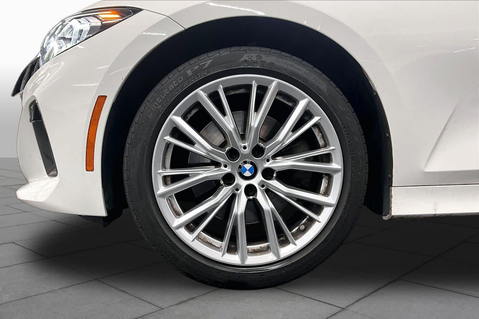 Used 2024 BMW 330i Sedan w/ Convenience Package RWD image 10