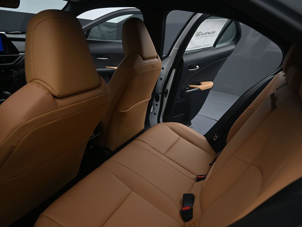 New 2026 Lexus UX 300h AWD image 12