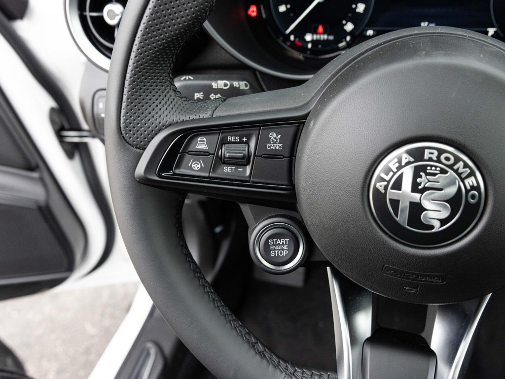 New 2026 Alfa Romeo Giulia AWD w/ Driving Assist Package image 32