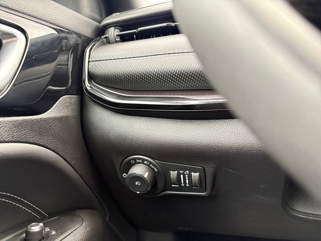 Used 2022 Jeep Compass Altitude image 4