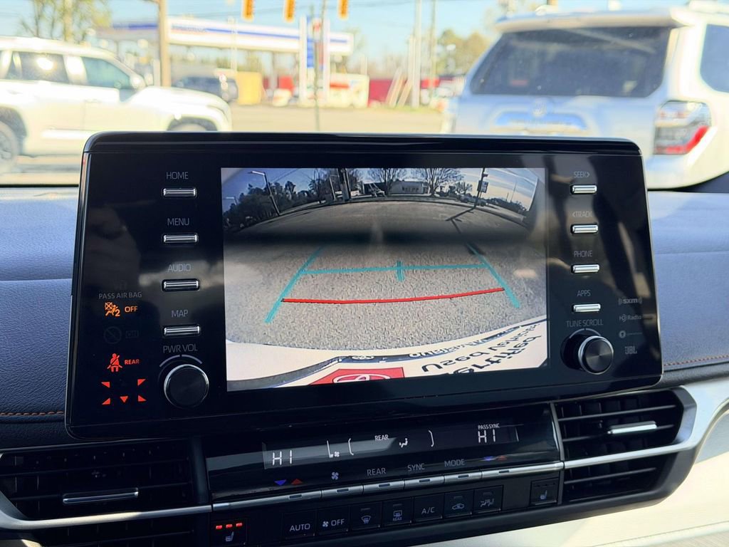 Certified 2023 Toyota Sienna XSE w/ XSE Plus Package image 4