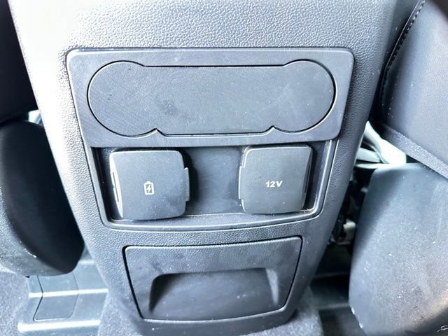 Used 2023 Ford Explorer XLT w/ Equipment Group 202A image 10