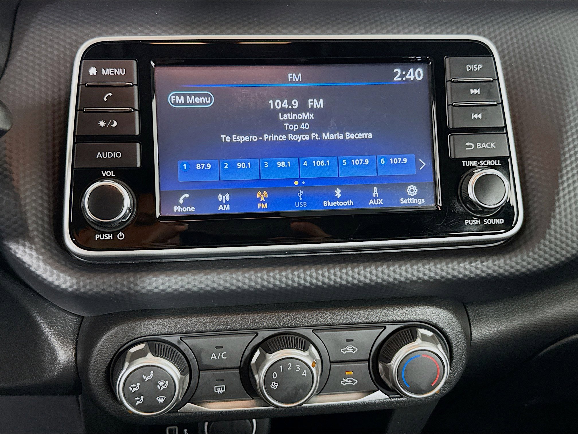 Used 2023 Nissan Kicks S image 17