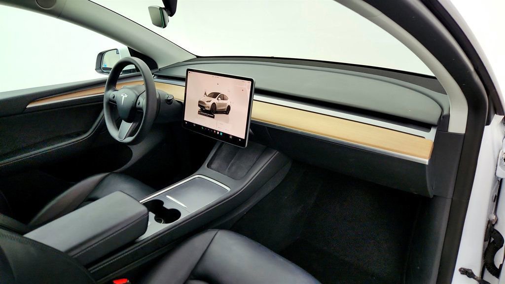 Used 2023 Tesla Model Y Performance image 28