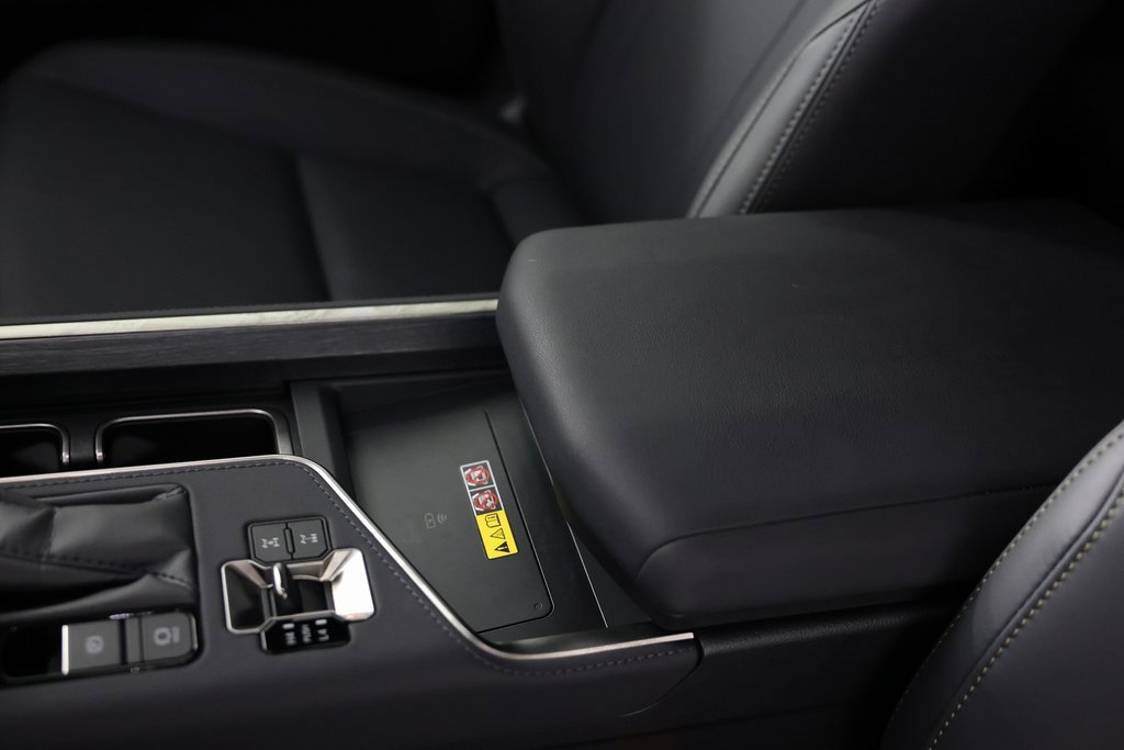 Used 2025 Lexus GX 550 image 41