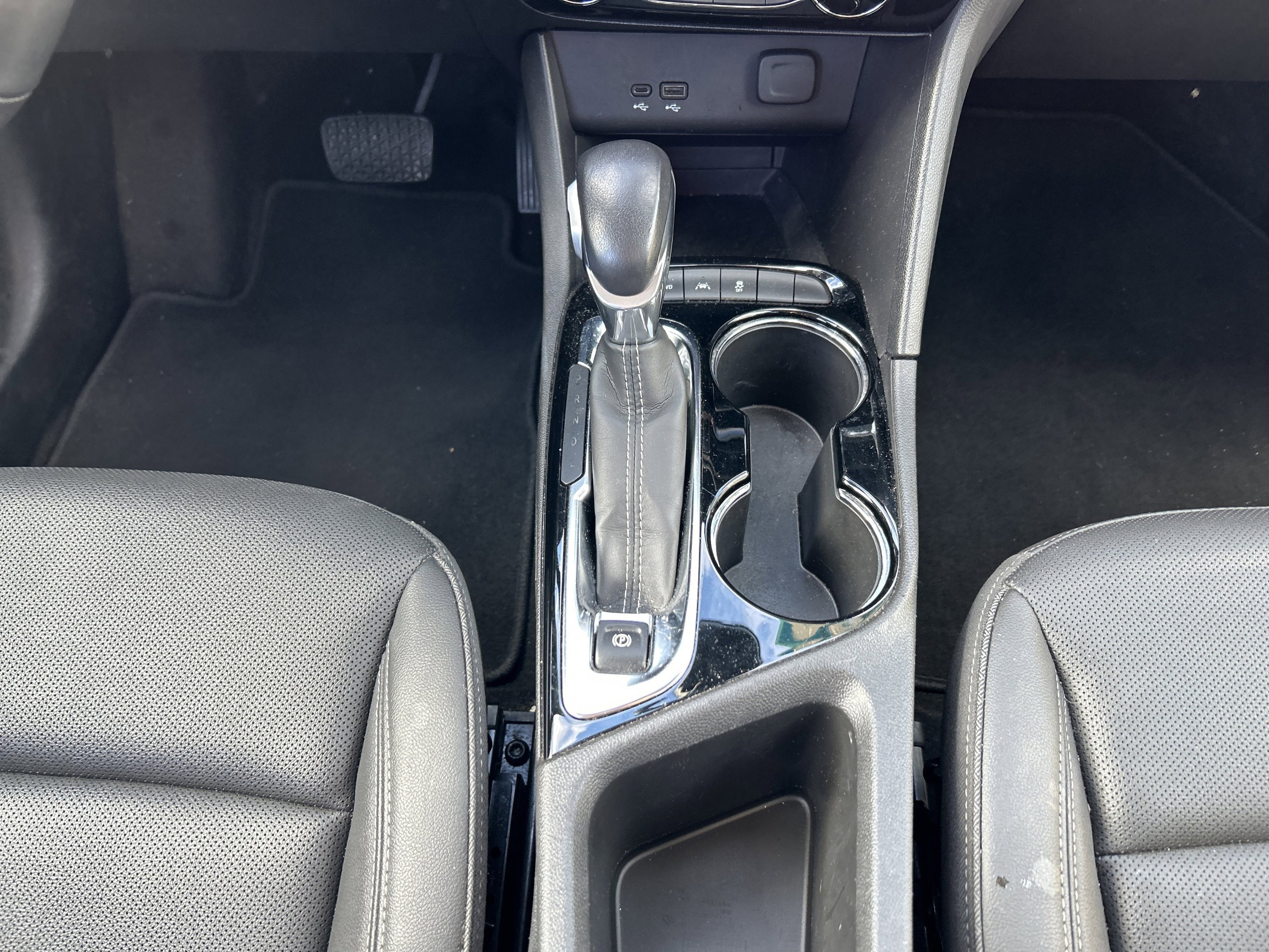 Used 2024 Buick Encore GX Sport Touring image 35