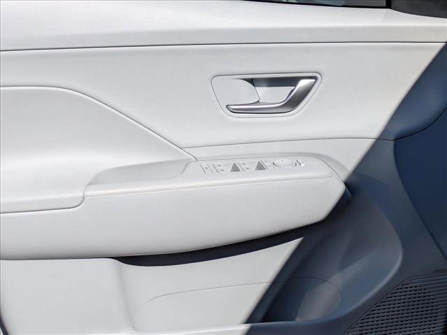 New 2026 Hyundai Kona SEL Premium image 16