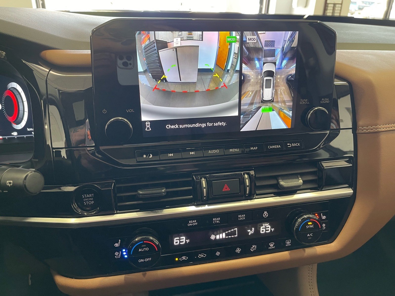 Used 2025 Nissan Pathfinder Platinum FWD image 48