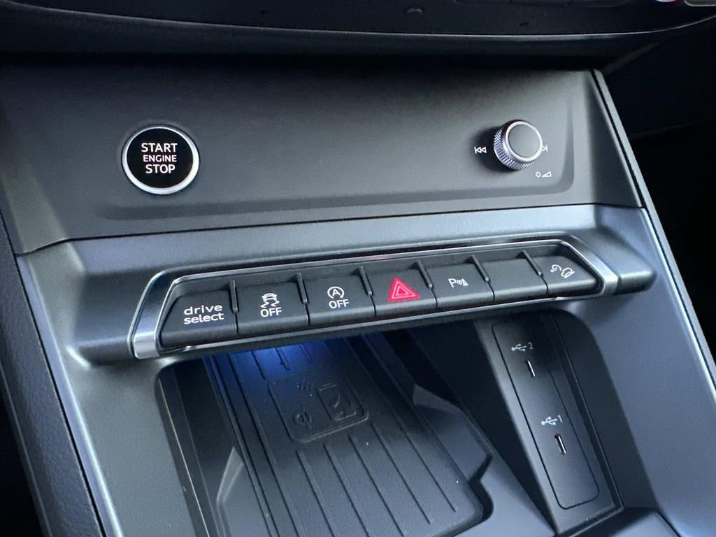 New 2025 Audi Q3 2.0T Premium Plus image 24