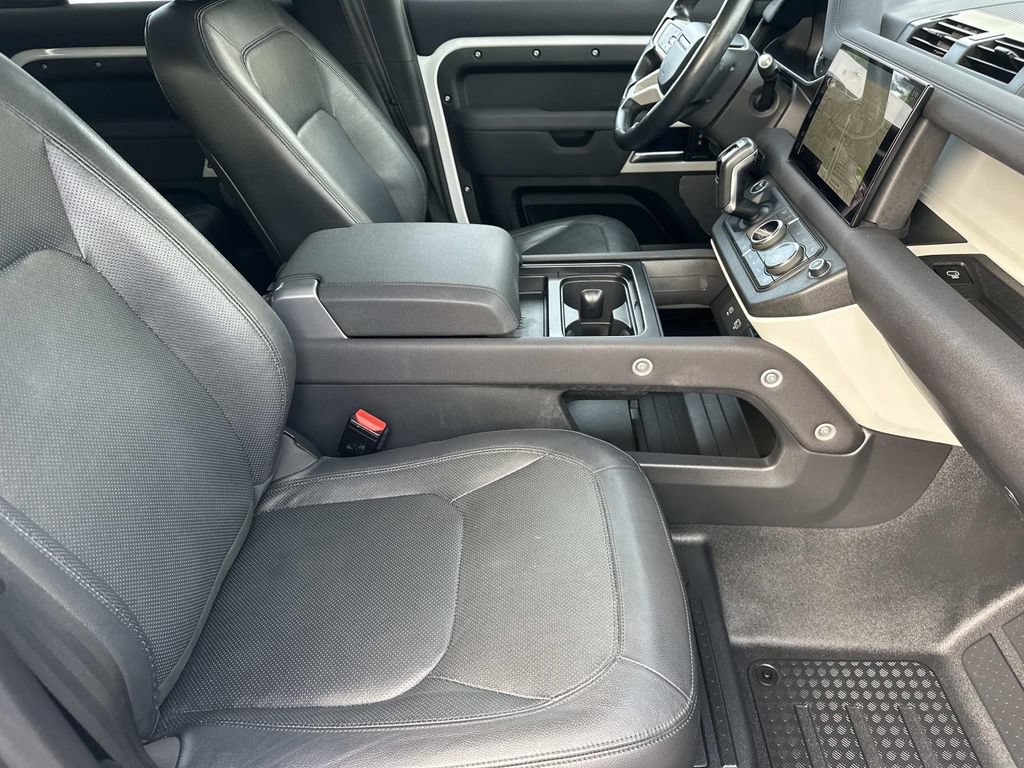 Used 2023 Land Rover Defender 110 S AWD/4WD image 14