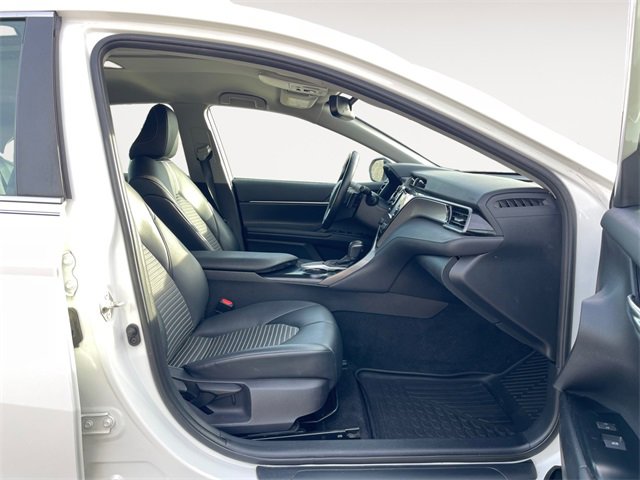 Used 2020 Toyota Camry SE image 15