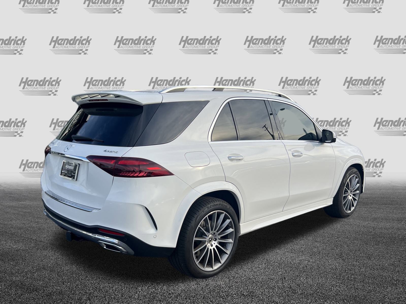 Used 2025 Mercedes-Benz GLE 450e 4MATIC image 10