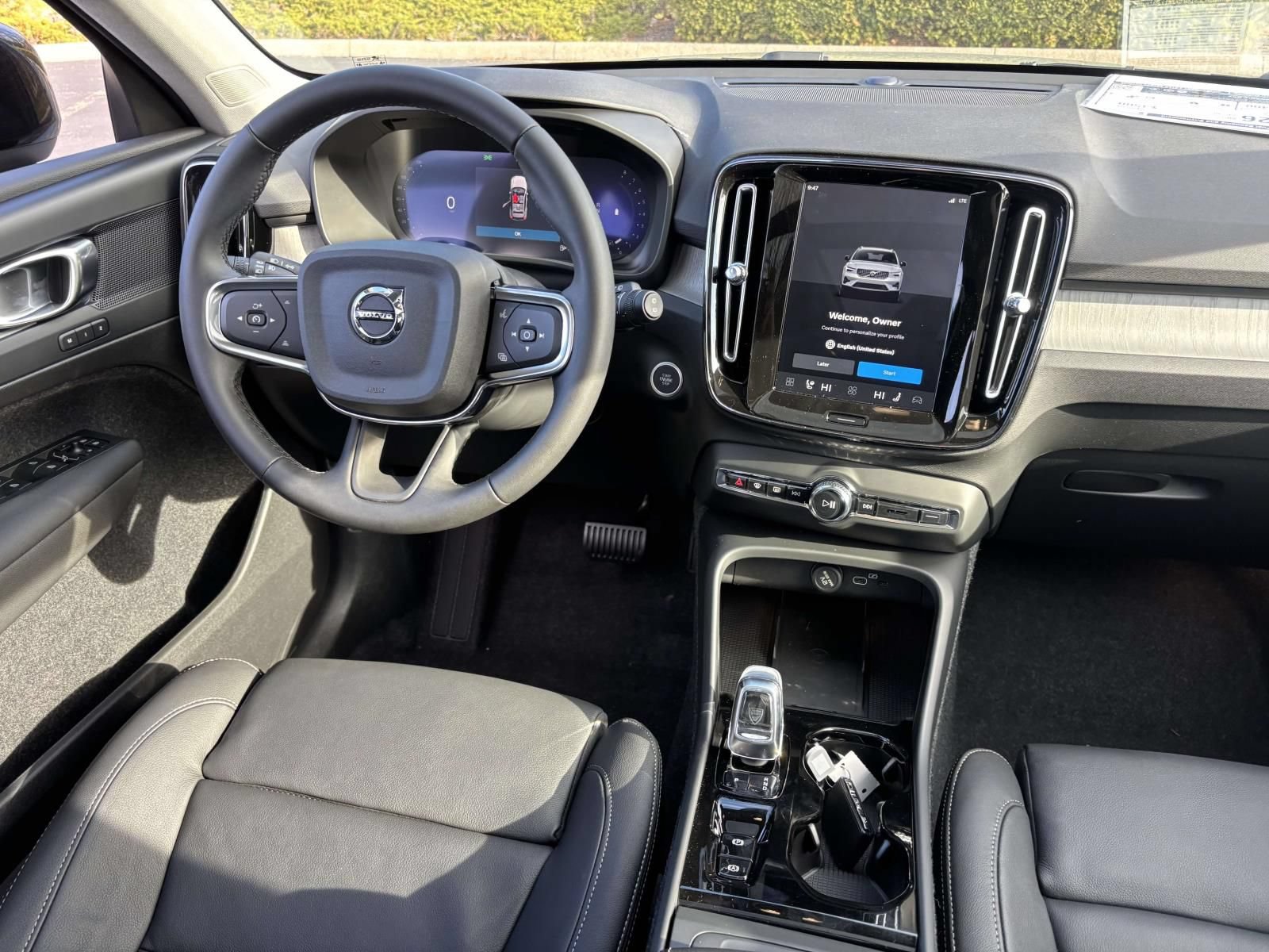New 2026 Volvo XC40 B5 Plus w/ Protection Package Premier AWD/4WD image 30