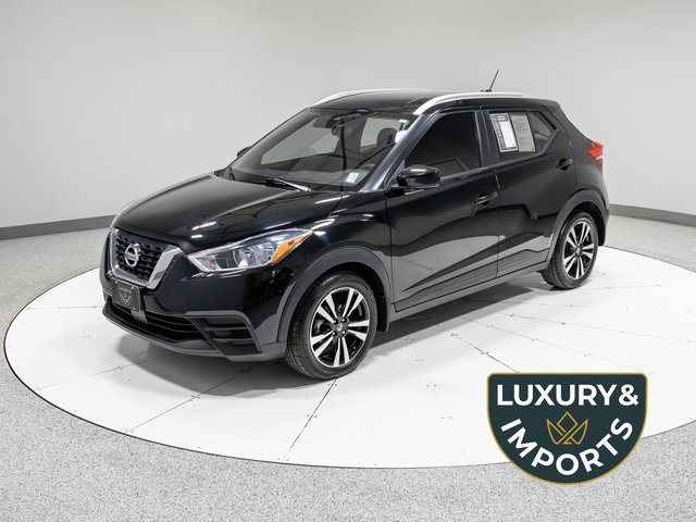 Used 2020 Nissan Kicks SV image 1