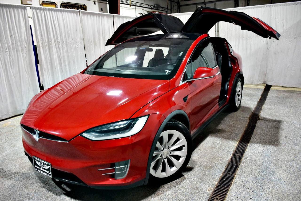 Used 2017 Tesla Model X 75D AWD/4WD image 9