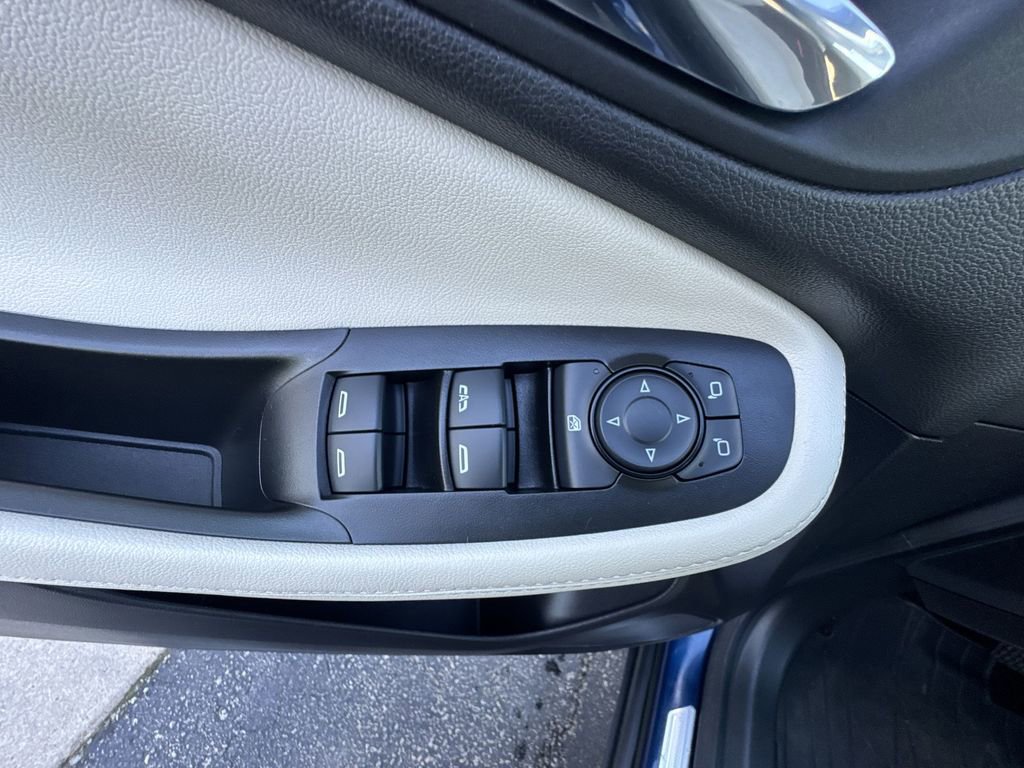 Used 2023 Buick Encore GX Preferred w/ Cold Weather Comfort Package image 21