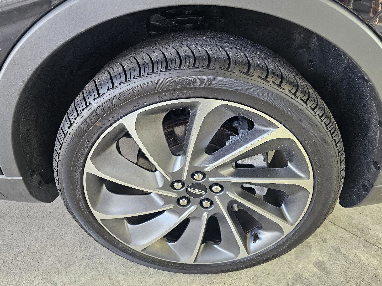 Used 2022 Lincoln Nautilus Reserve w/ Equipment Group 202A AWD/4WD image 9