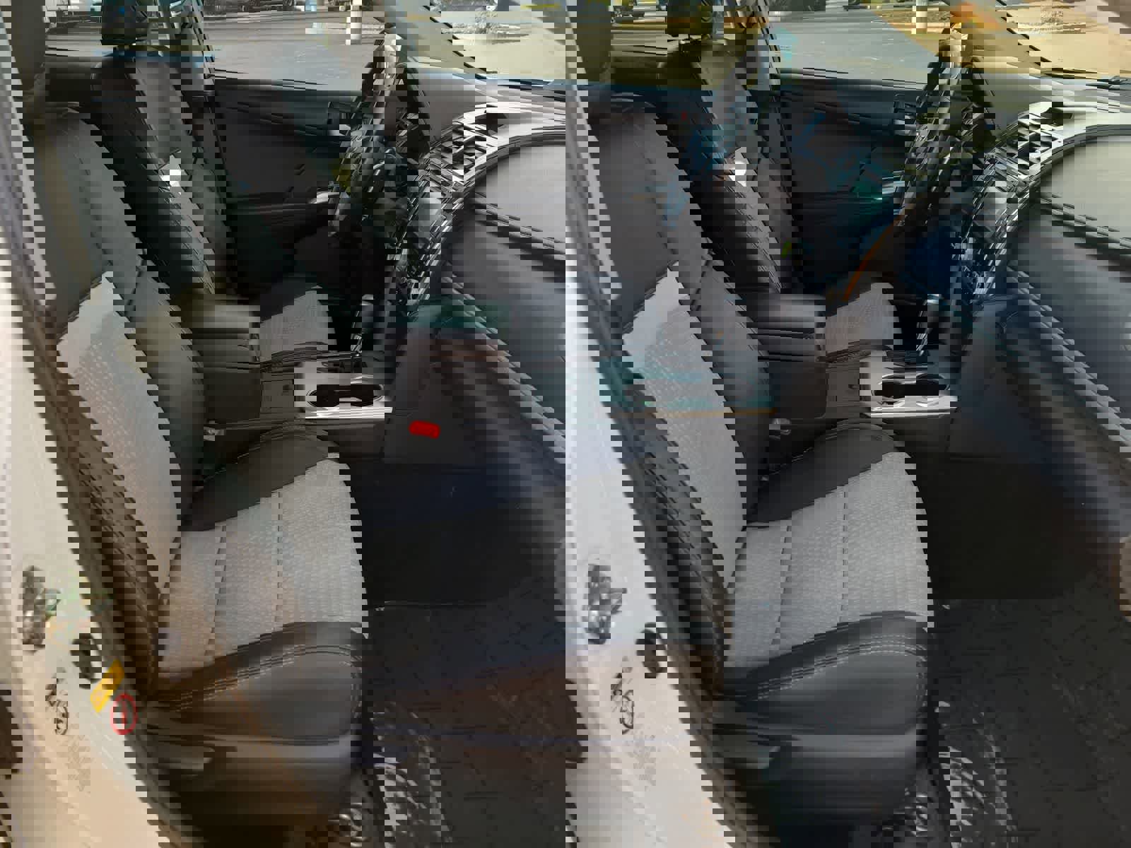 Used 2014 Toyota Camry SE image 22