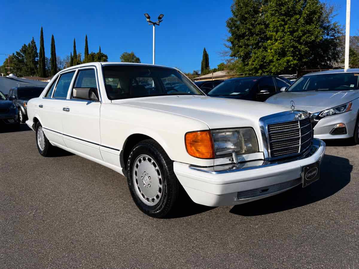 Used 1991 Mercedes-Benz 560 SEL image 1