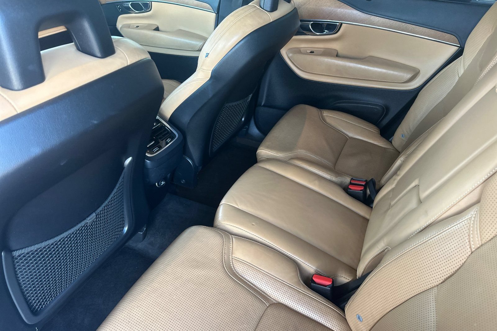 Used 2016 Volvo XC90 T6 Inscription AWD/4WD image 4
