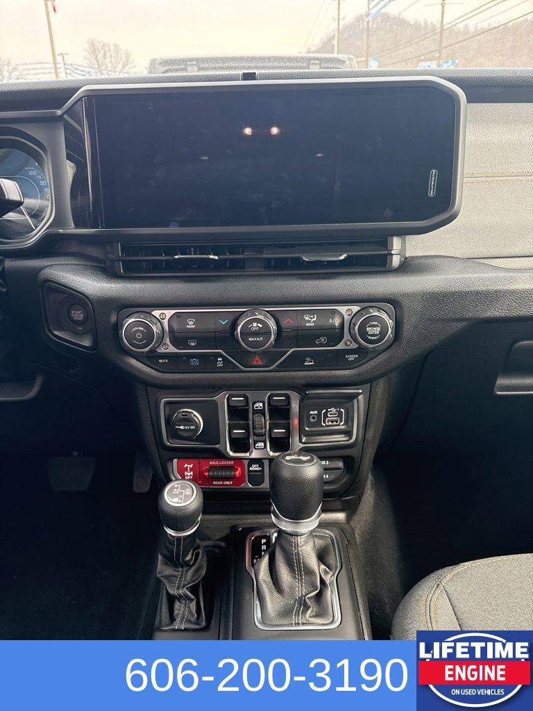 Used 2025 Jeep Wrangler Willys 4xe image 18