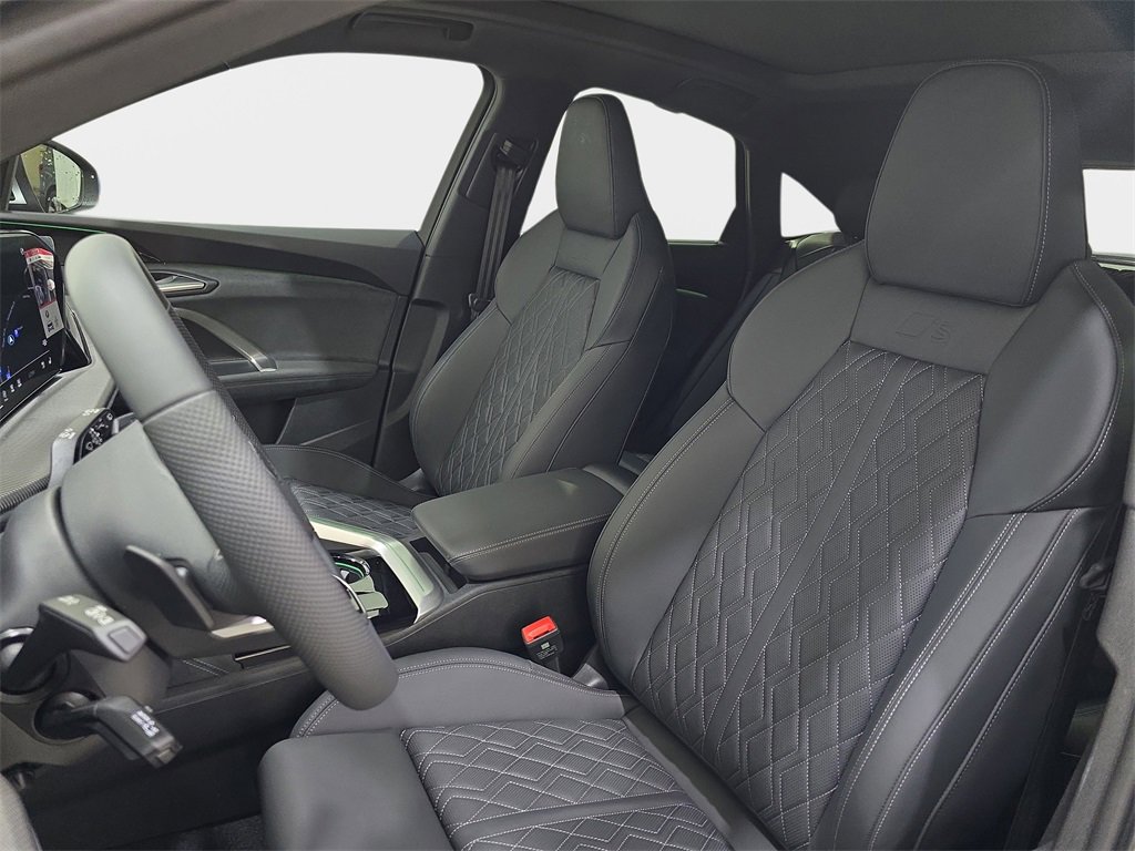 New 2025 Audi SQ5 Prestige image 15