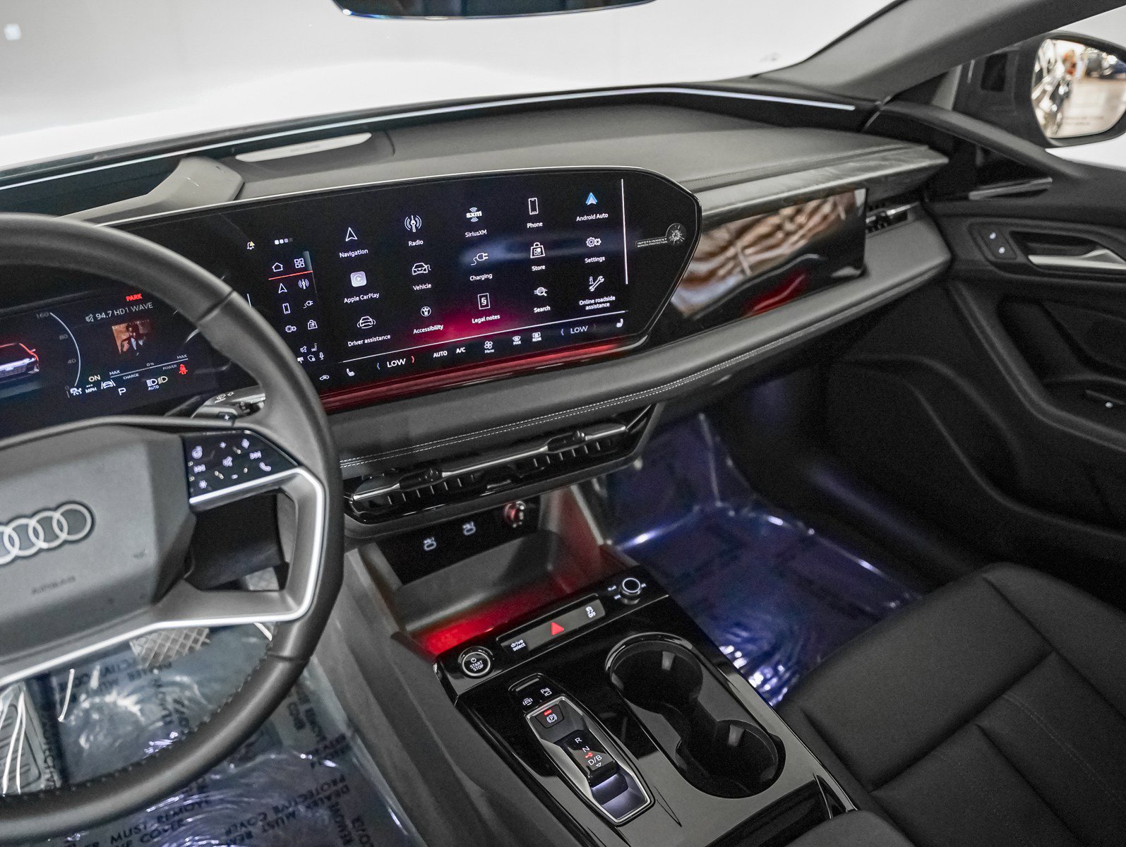 Certified 2025 Audi A6 e-tron Premium Plus w/ Premium Plus image 17