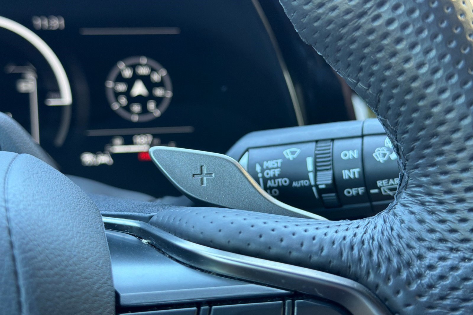 Certified 2025 Lexus TX 500h AWD w/ Technology Package image 33
