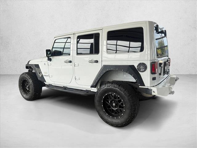 Used 2015 Jeep Wrangler Unlimited Sahara AWD/4WD image 7