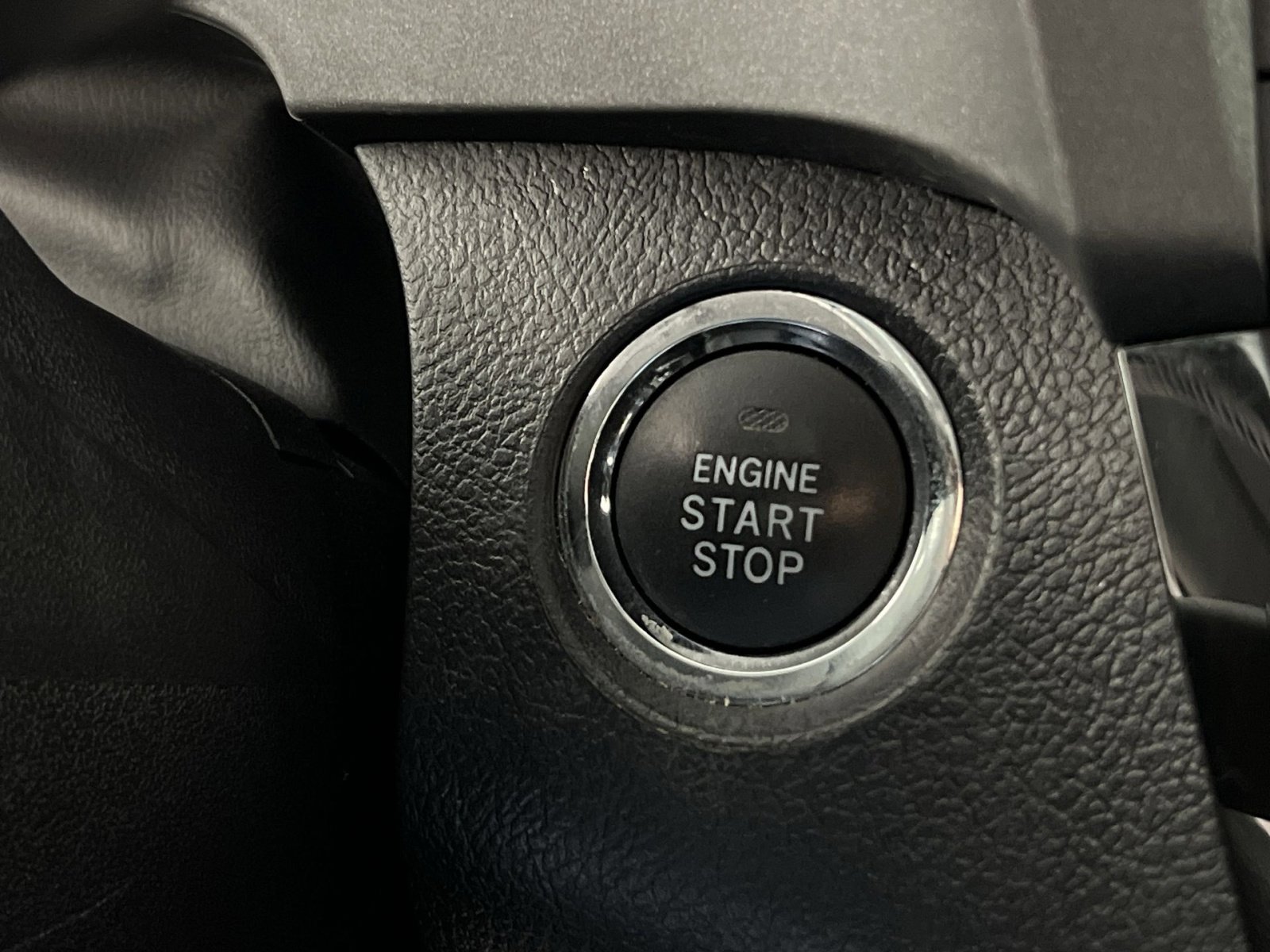 Used 2018 Toyota Sienna SE Premium image 30