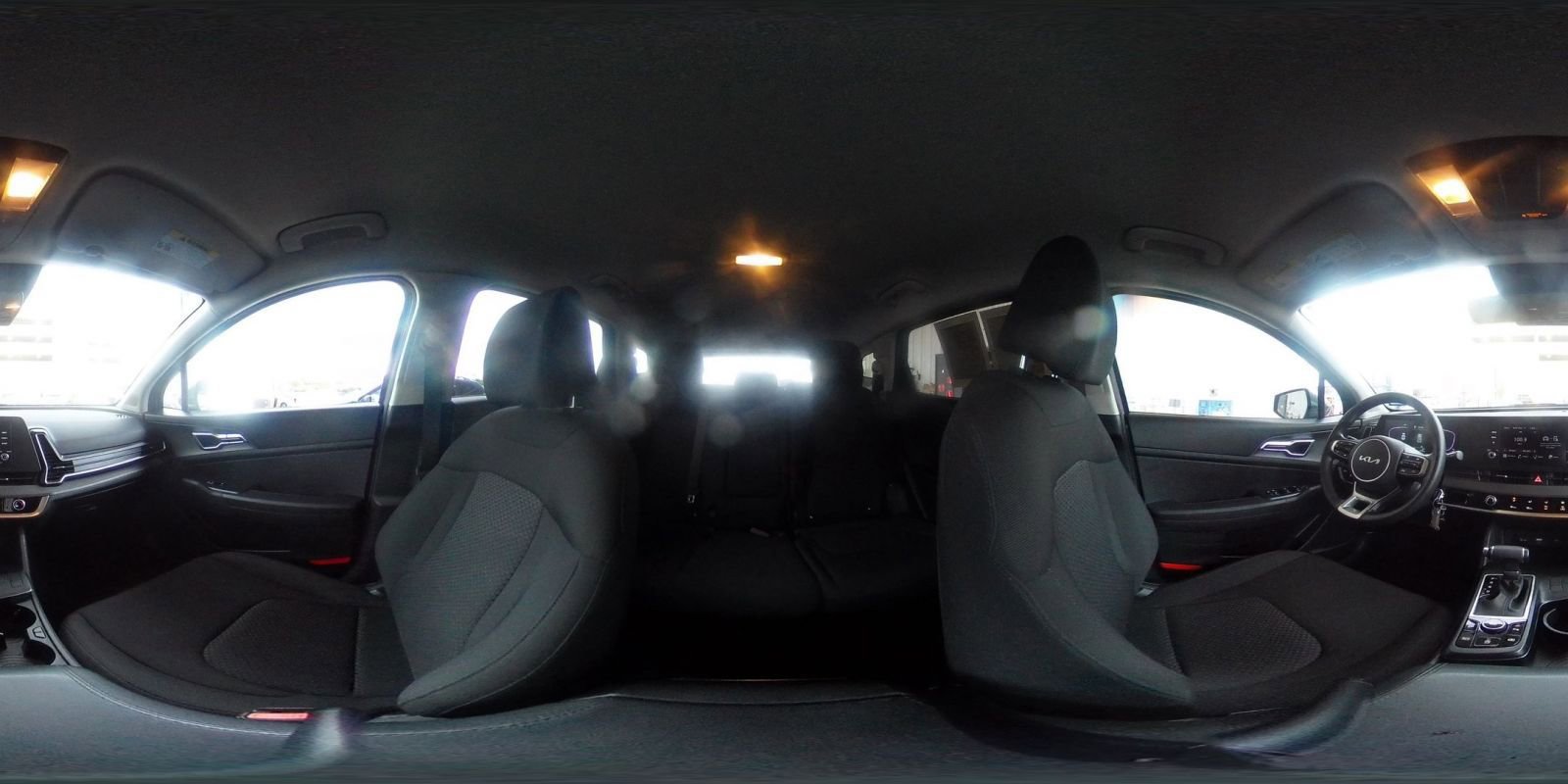 Used 2025 Kia Sportage LX image 42