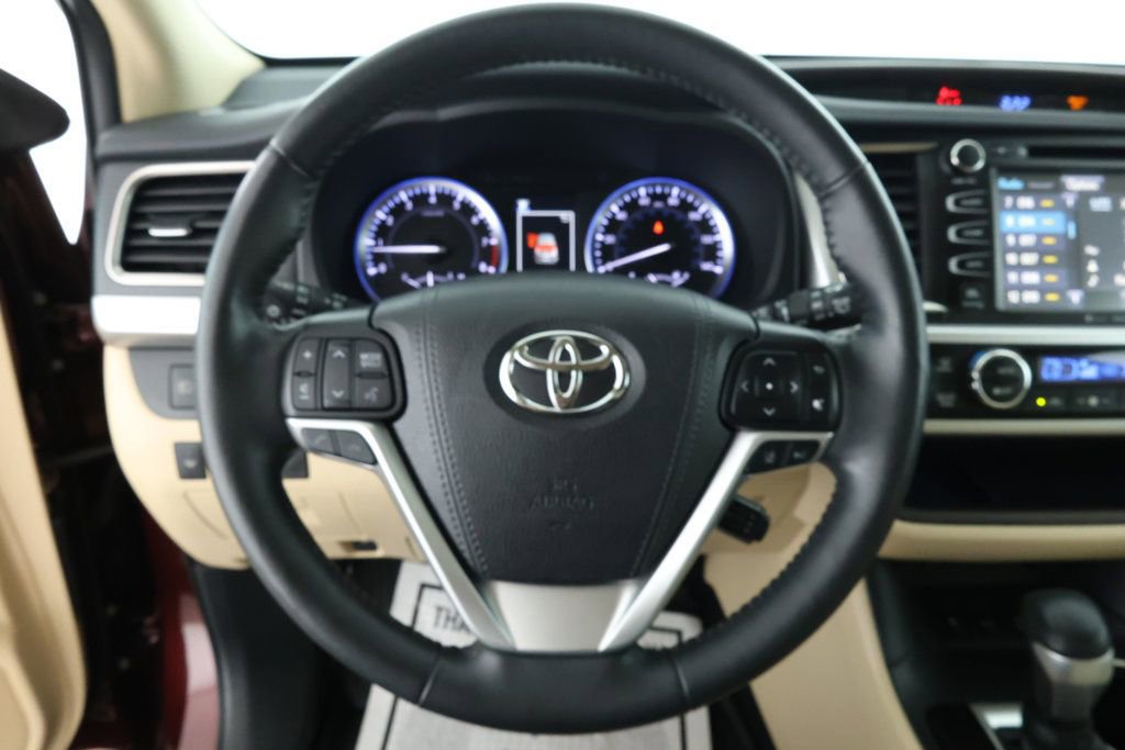 Used 2019 Toyota Highlander Limited Platinum image 12