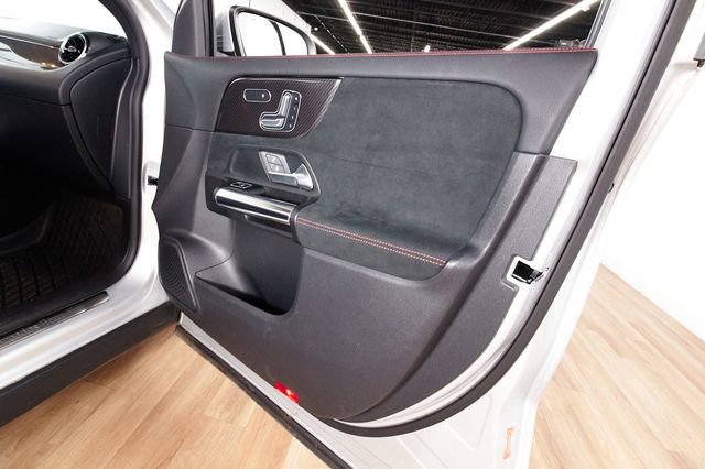 Used 2022 Mercedes-Benz GLA 250 4MATIC image 19