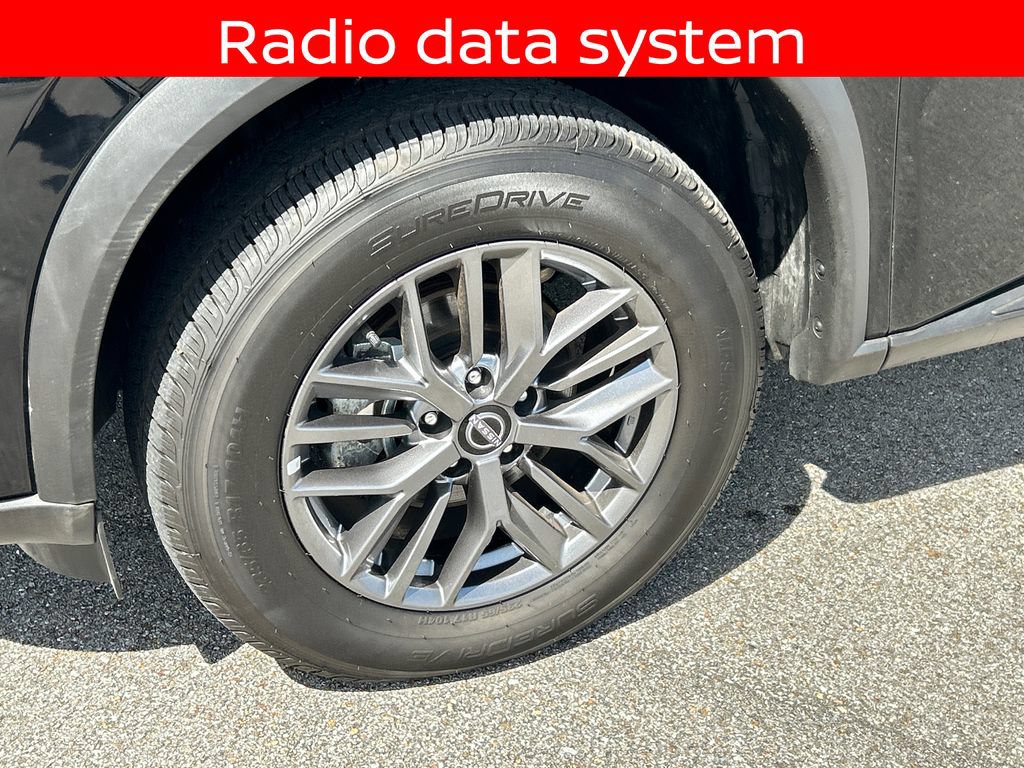 Used 2024 Nissan Rogue S AWD/4WD image 10