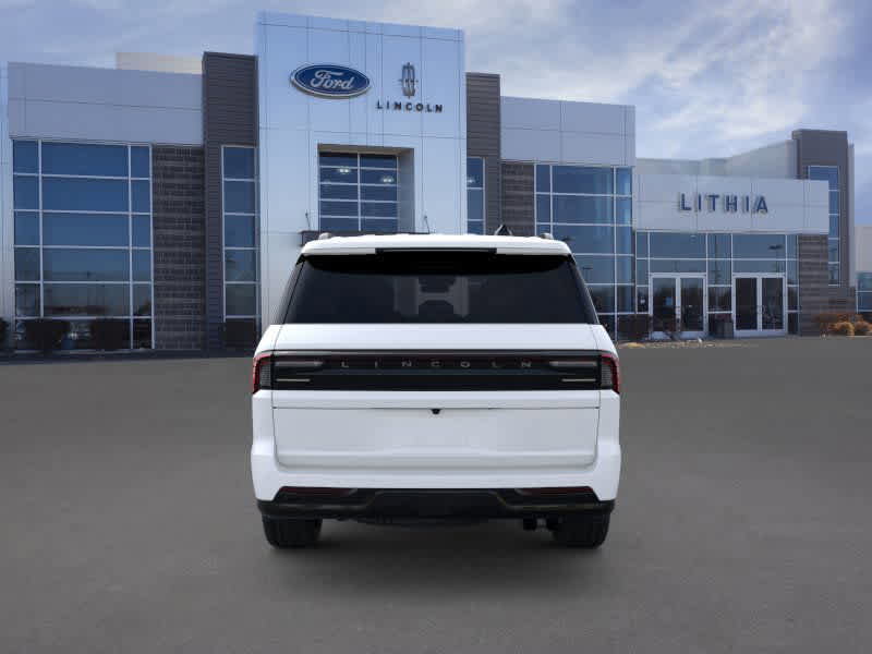 New 2026 Lincoln Navigator Reserve w/ Jet Appearance Package image 5