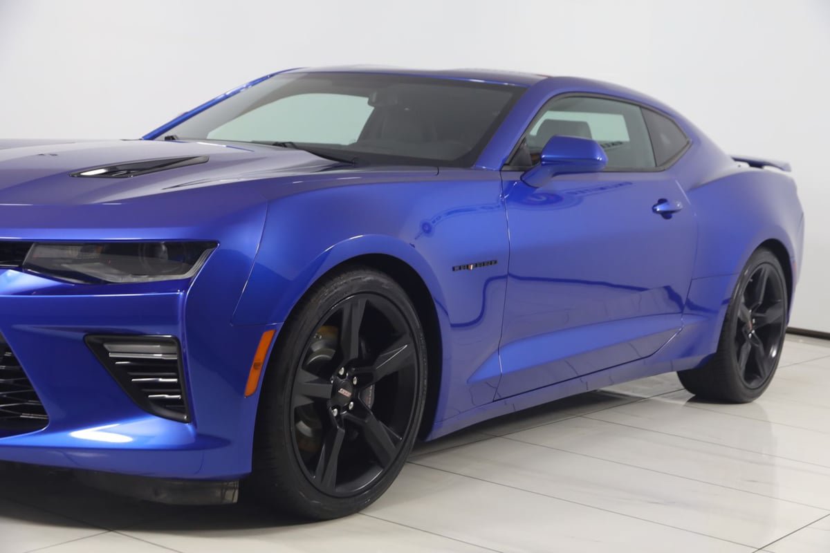 Used 2018 Chevrolet Camaro SS RWD image 64