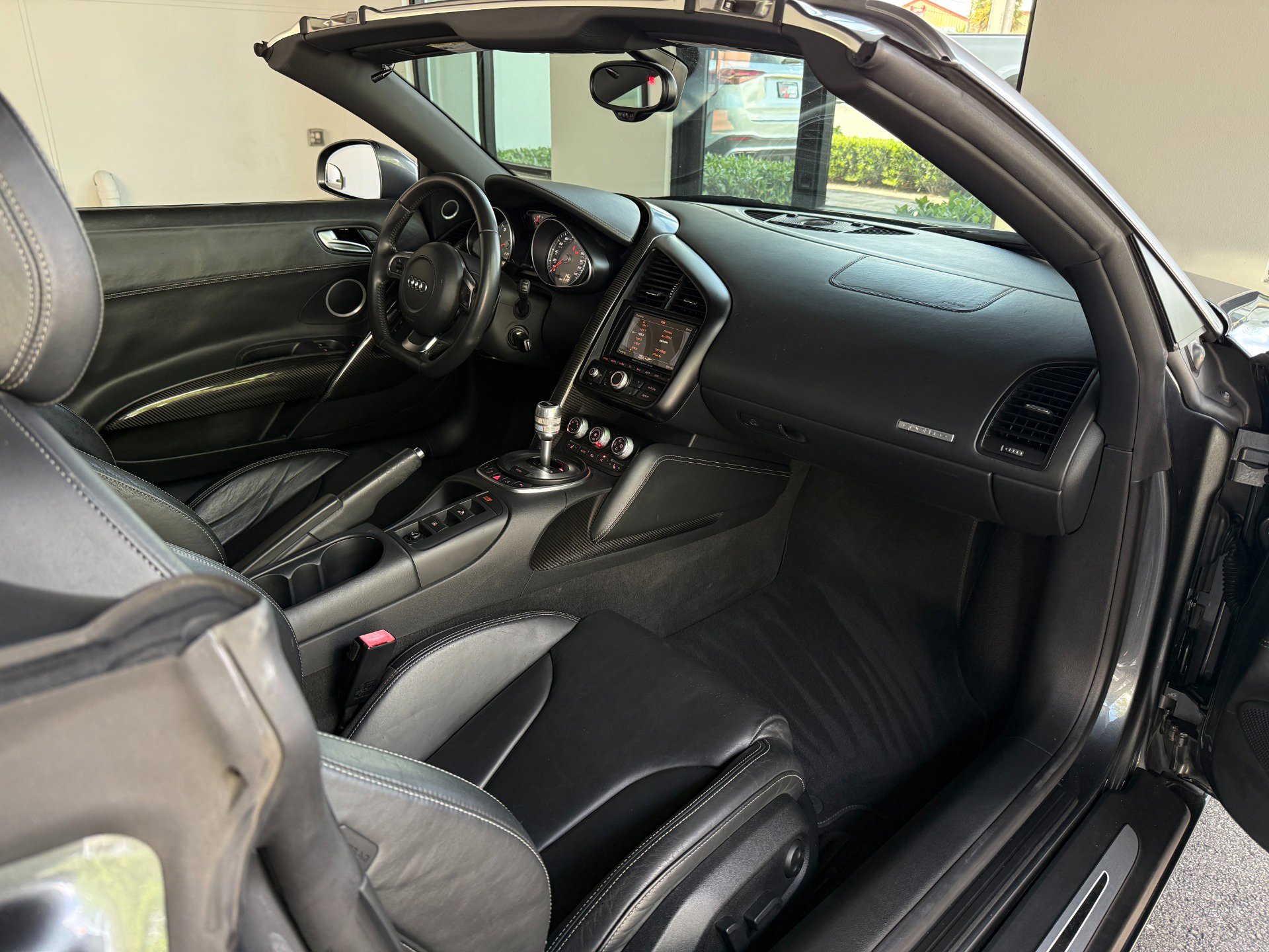 Used 2012 Audi R8 V8 AWD/4WD image 32