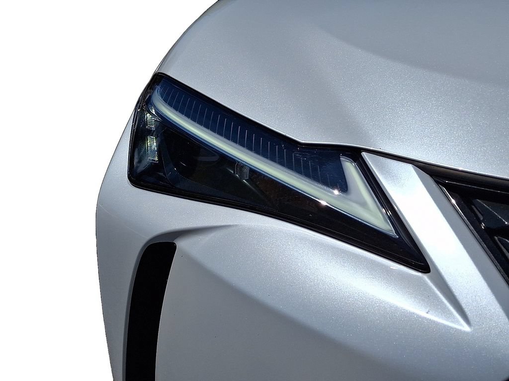 Used 2024 Lexus UX 250h AWD w/ Premium Package image 10