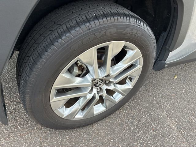 Used 2024 Toyota RAV4 XLE Premium FWD image 15