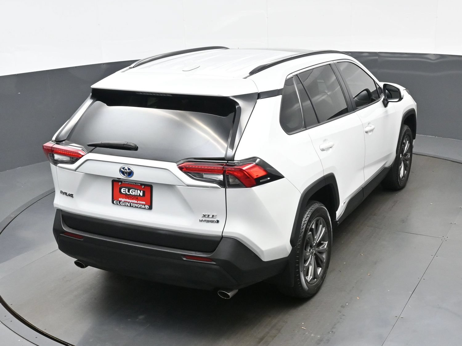 Used 2024 Toyota RAV4 XLE Premium w/ Weather Package AWD/4WD image 42