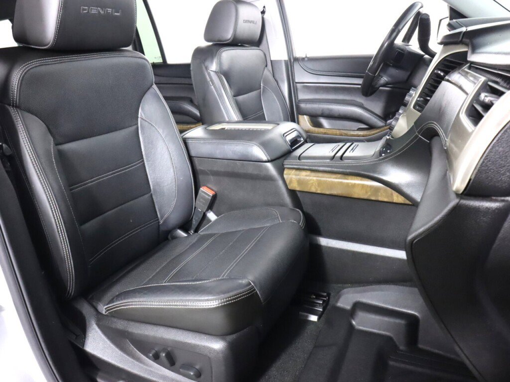 Used 2018 GMC Yukon XL Denali AWD/4WD image 46