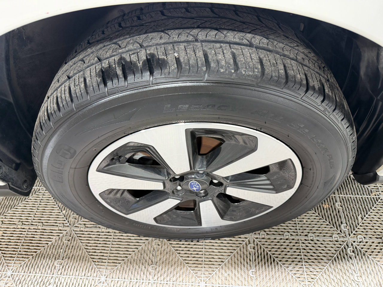 Used 2018 Subaru Forester 2.5i Premium image 11