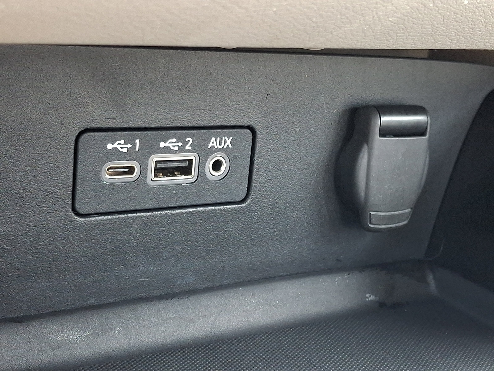 Used 2021 Nissan Altima 2.5 SV w/ SV Premium Package FWD image 24