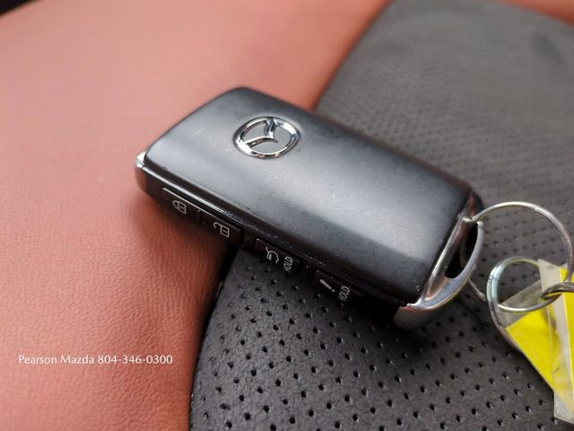 Used 2025 MAZDA CX-5 Carbon Edition image 29