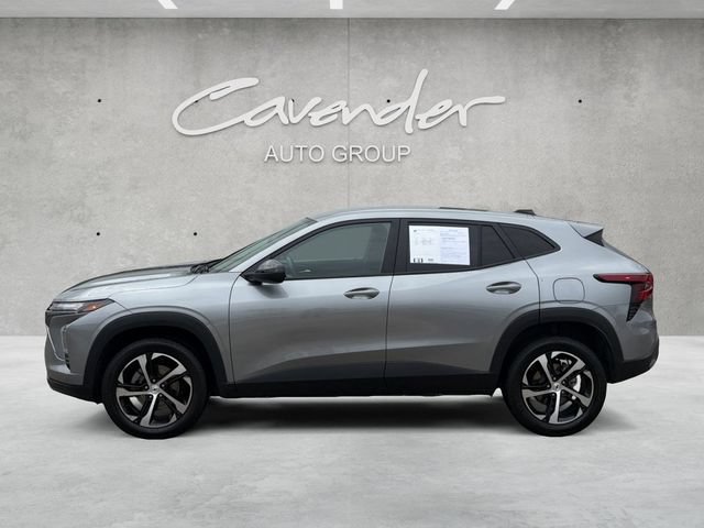 Used 2024 Chevrolet Trax RS FWD image 13