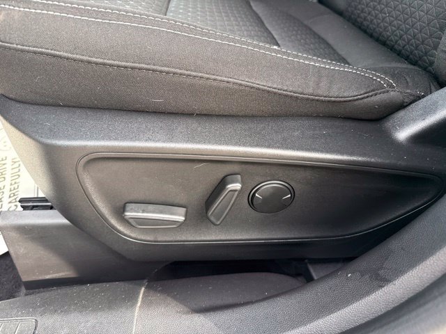 Used 2023 Ford Escape Active AWD/4WD image 17