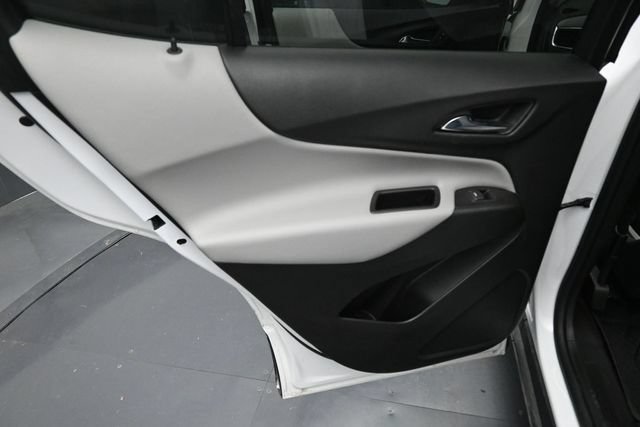 Used 2022 Chevrolet Equinox LS w/ LS Convenience Package AWD/4WD image 24