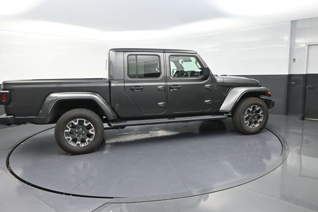 New 2025 Jeep Gladiator Sport w/ Premium Package image 11
