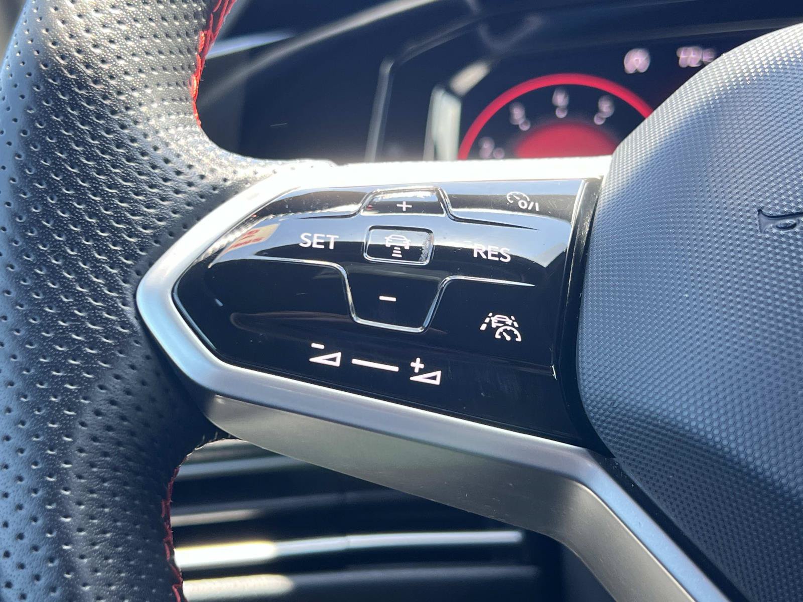 Certified 2024 Volkswagen GTI S FWD image 8