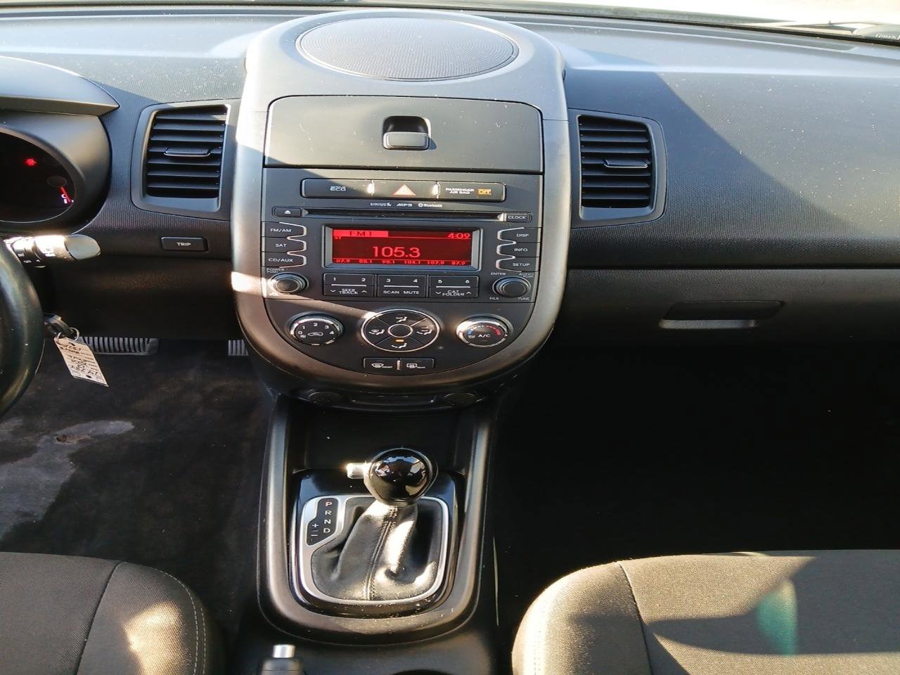 Used 2013 Kia Soul + image 19